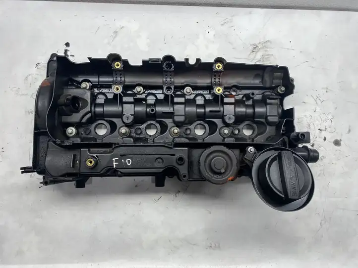 BMW 3 E90 E91 (2005 - 2012) 7810584 Крышка головки блока цилиндров — фото 1