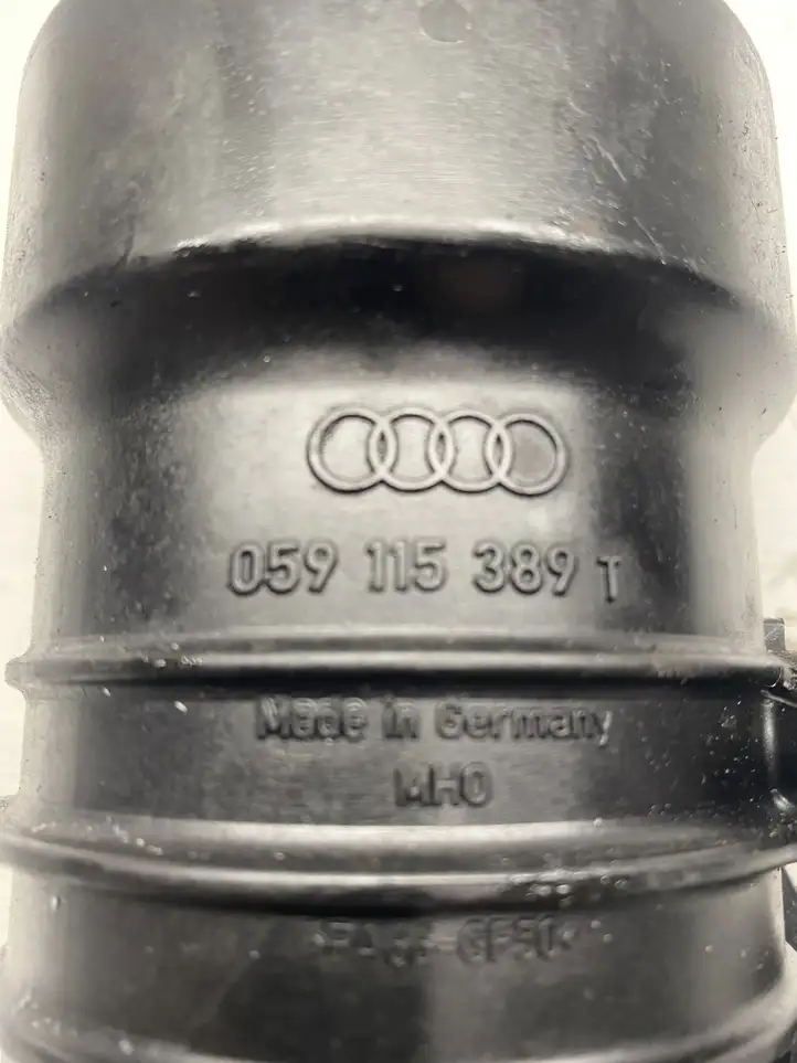 Audi A6 C7 (2011 - 2014) 059115389T Кронштейн масляного фильтра — фото 3