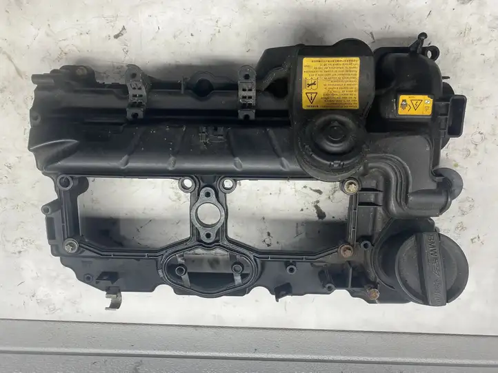 BMW 3 F30 F35 F31 (2012 - 2018) 7588412 Крышка головки блока цилиндров — фото 1