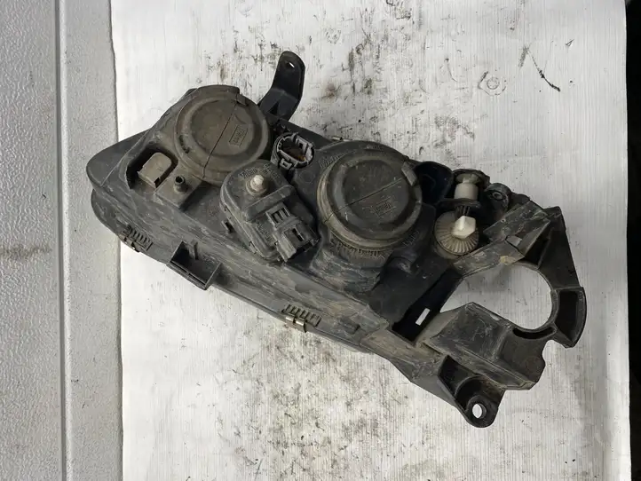 Nissan Almera N16 (2000 - 2010) 26010BN011 Задний фонарь в кузове — фото 3