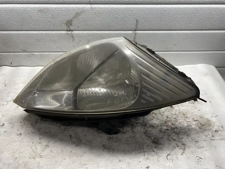 Ford Focus (2011 - 2015) XS4X10456A Передняя фара — фото 1