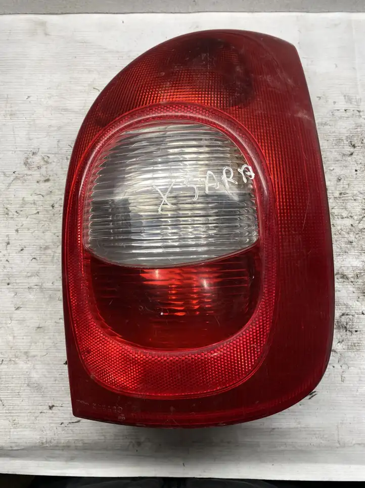 Citroen Xsara (1997 - 2006) 631563980 Задний фонарь в кузове — фото 1