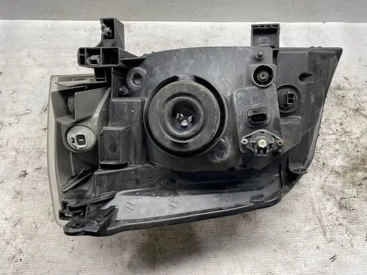 Nissan X-Trail T30 (2001 - 2007) 1669 Передняя фара — фото 2