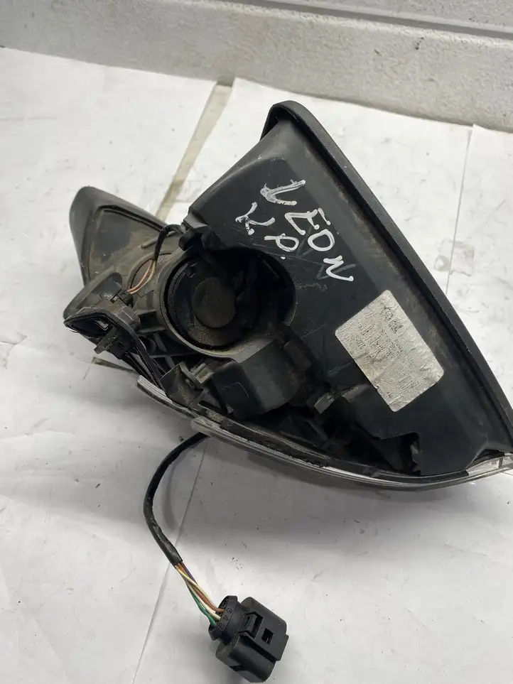 Seat Leon (5F) (2012 - 2019) A064480 Боковое зеркало с электроприводом — фото 4