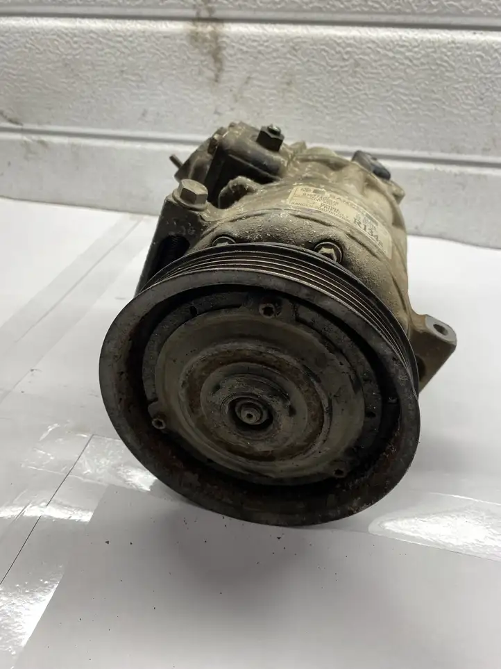 Volkswagen Jetta V (2005 - 2010) 01077405570 Компрессор (насос) кондиционера воздуха — фото 2