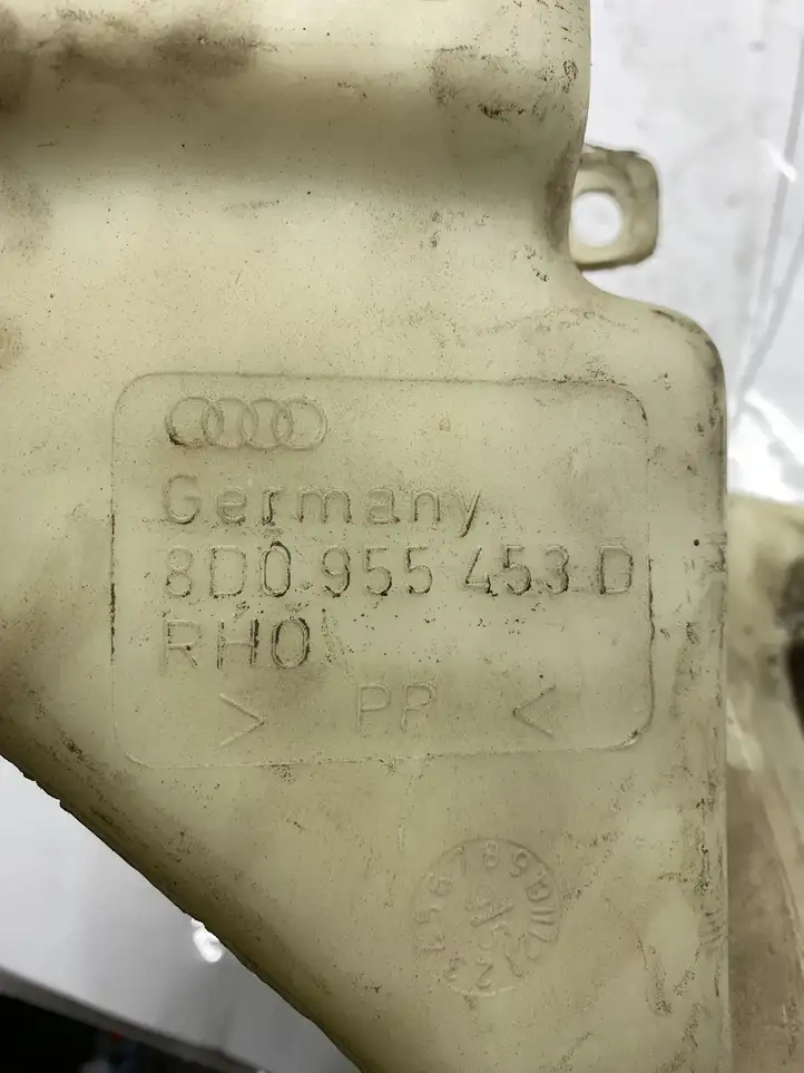 Audi A4 S4 B7 8E 8H (2004 - 2009) 8D0955453D Бачок омывателя — фото 3
