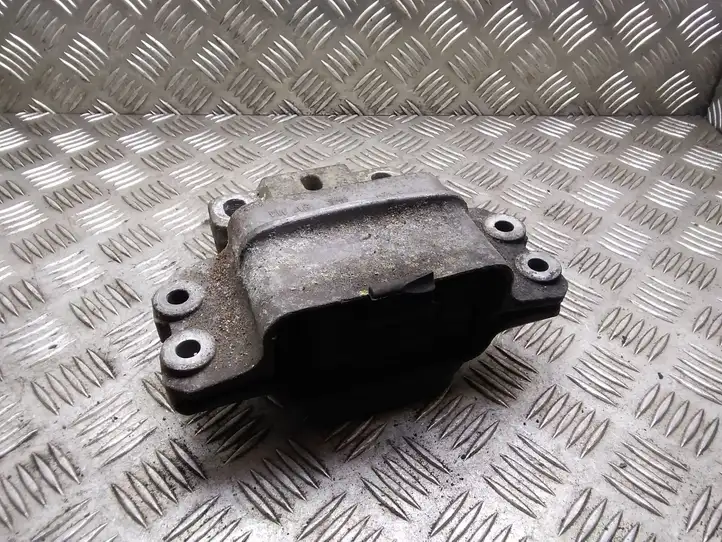 Skoda Octavia Mk2 (1Z) (2004 - 2013) 1K0199555 Опора двигателя — фото 1