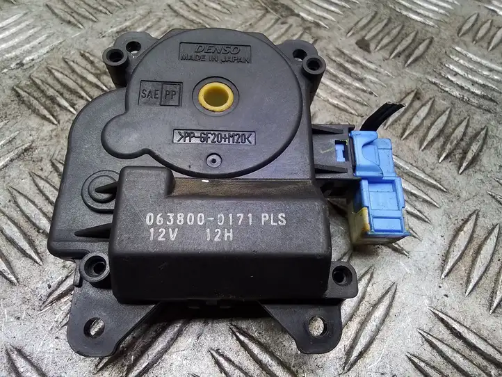 Lexus IS 220D-250-350 (2005 - 2010) 0638000171 Двигатель задвижки потока воздуха — фото 4