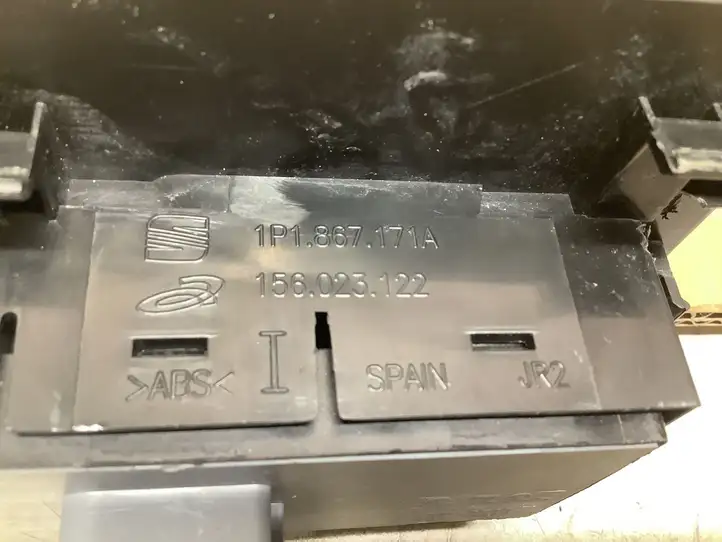 Seat Leon (1P) (2005 - 2012) 1P1867171A Кнопка стеклоподъемников — фото 5