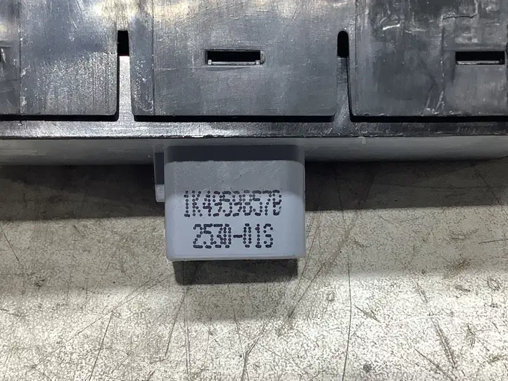 Seat Leon (1P) (2005 - 2012) 1P1867171A Кнопка стеклоподъемников — фото 6