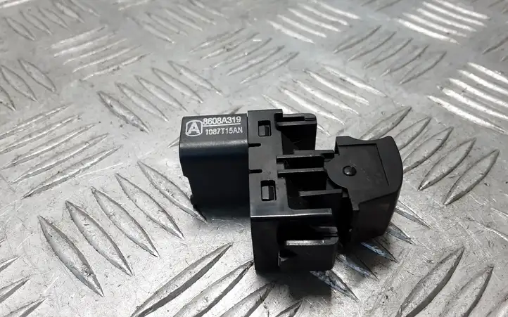 Mitsubishi Outlander (2018 - 2021) 8608A319 Блок кнопок стеклоподъемников — фото 4