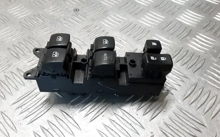 Mitsubishi Outlander (2018 - 2021) 8608A346 Блок кнопок стеклоподъемников — фото 2