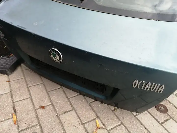Skoda Octavia Mk2 (1Z) (2004 - 2013) Крышка багажника — фото 2