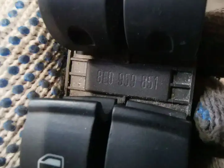 Audi A4 S4 B7 8E 8H (2004 - 2009) 8E0959851 Кнопка стеклоподъемников — фото 2