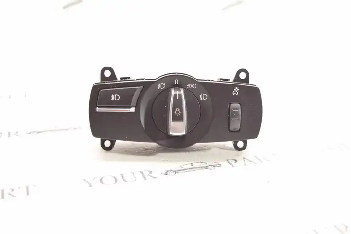 BMW X3 F25 (2010 - 2017) 9192745 Включатель фонарей — фото 1