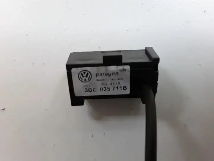 Volkswagen Golf VII (2013 - 2019) 3B0035711B Микрофон (Bluetooth / телефон) — фото 2