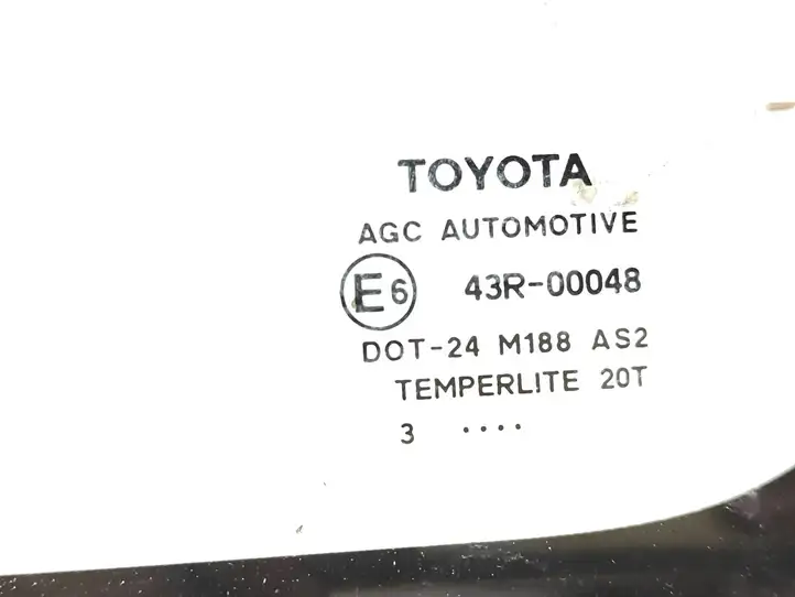 Toyota Yaris (2012 - 2014) 43R00048 Заднее боковое стекло — фото 3