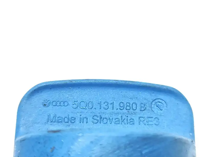 (2014 - 2018) 5Q0131980B Крышка бака AdBlue — фото 3