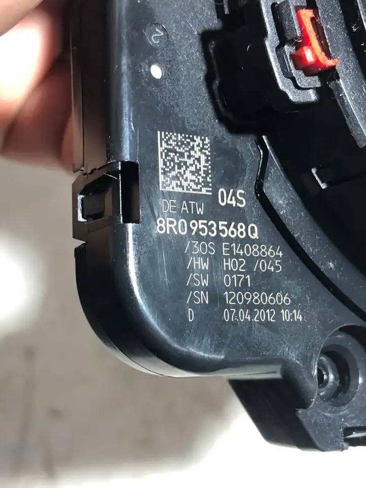 Audi A5 8T 8F (2011 - 2016) 8R0953568Q Датчик угла поворота руля — фото 3