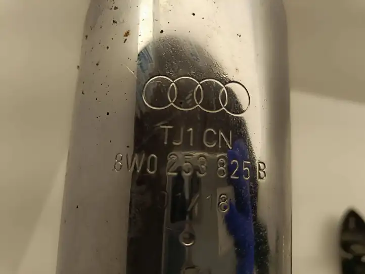 Audi A4 S4 B9 (2015 - 2019) 8W0253825B Трубки и шланги — фото 5