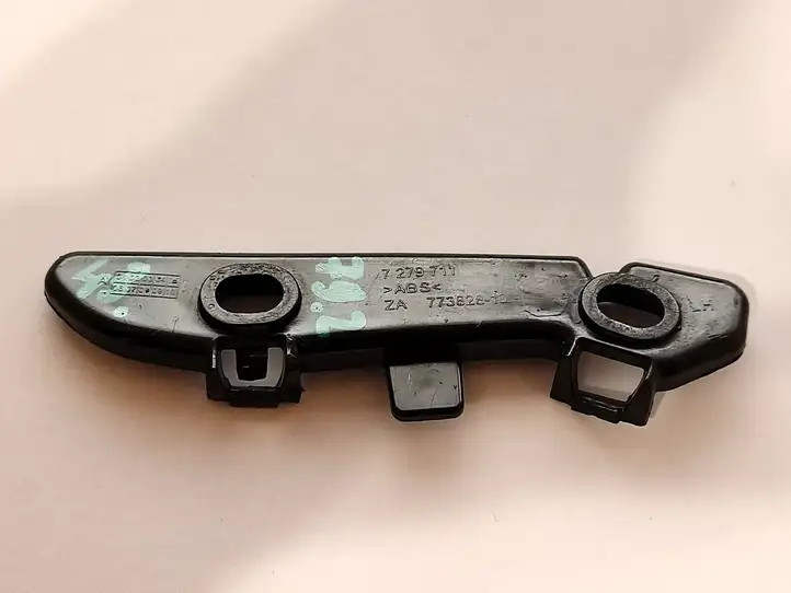 BMW 3 F30 F35 F31 (2012 - 2018)  7279711 Передний держатель бампера