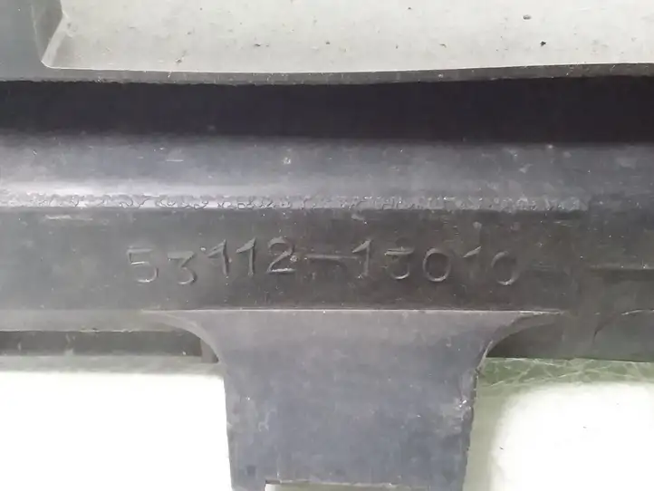 Toyota Corolla E120 E130 (2000 - 2004) 5311213010 Нижняя решетка переднего бампера — фото 3