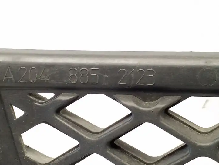 Mercedes-Benz C W204 (2007 - 2014) A2048852123 Нижняя решетка переднего бампера — фото 9