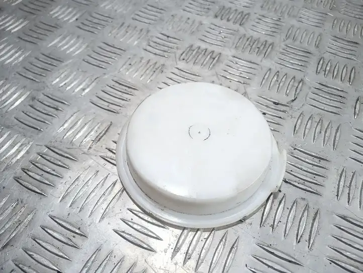 Land Rover Range Rover (2005 - 2009)  6750010 Крышка топливного бака