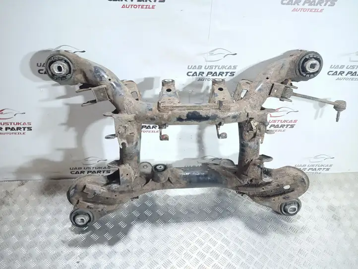 Land Rover Range Rover (2005 - 2009)   Задняя траверса