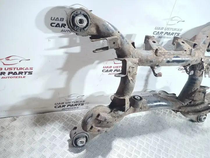 Land Rover Range Rover (2005 - 2009)   Задняя траверса