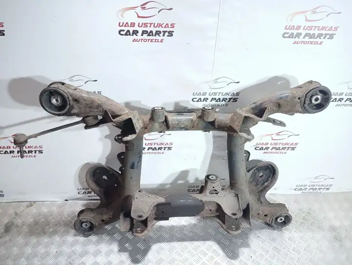 Land Rover Range Rover (2005 - 2009)   Задняя траверса