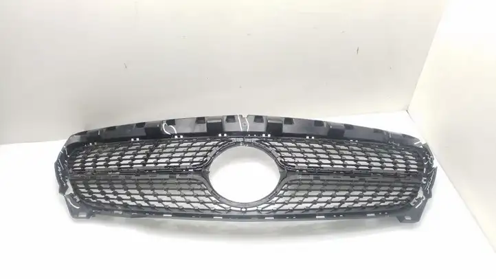 Mercedes-Benz CLA C117,X117,W117 (2013 - 2019) A1178881160 Нижняя решетка переднего бампера — фото 1