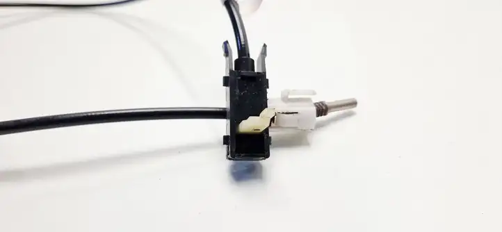 Mercedes-Benz E W210 (1995 - 2002)  2032670064 Трос замка зажигания