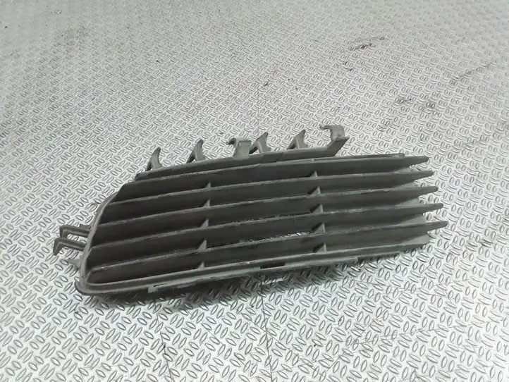 Opel Vectra C (2002 - 2005) 09186129 Нижняя решетка переднего бампера — фото 1