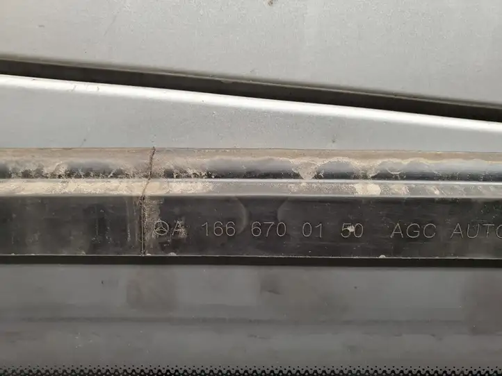 Mercedes-Benz GL X166 (2013 - 2019) A1666700150 Заднее боковое стекло — фото 4