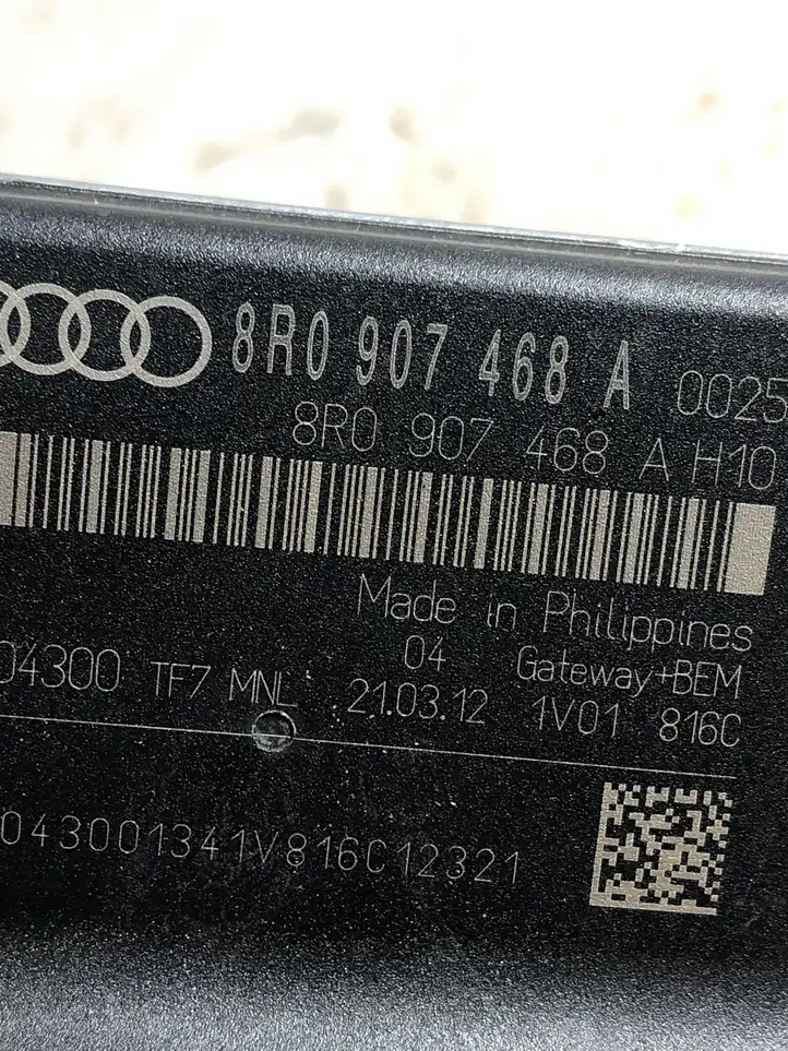 Audi A5 8T 8F (2011 - 2016) 8R0907468A Модуль Gateway — фото 3