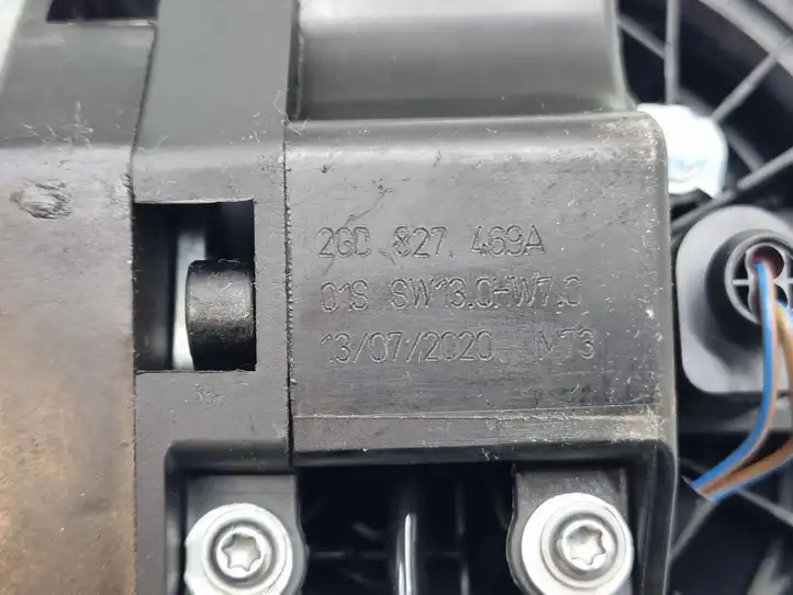 Volkswagen Polo VI (2015 - 2019) 2GD827469A Ручка крышки багажника — фото 6