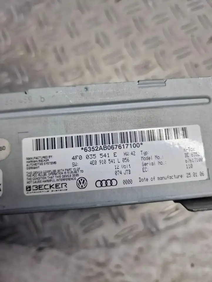 Audi A6 S6 C6 4F (2004 - 2008) 4F0035541E Магнитола / мультимедийная система — фото 3