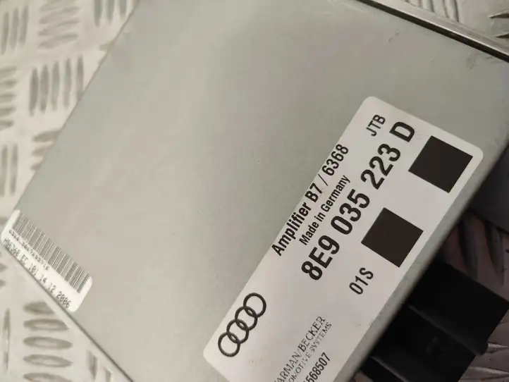 Audi A4 S4 B7 8E 8H (2004 - 2009) 8E9035223D Усилитель звука — фото 2