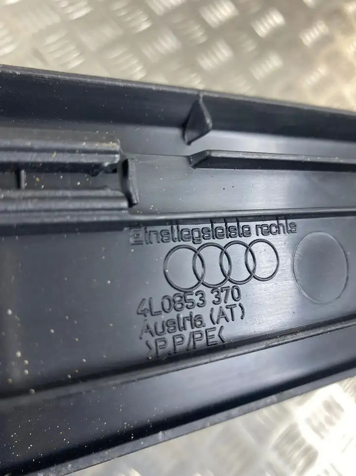 Audi Q7 4L (2009 - 2015) 4L0853370 Прочие детали салона — фото 5