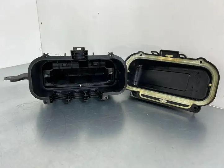 BMW 5 F10 F11 (2009 - 2016) 7555189 Корпус ЭБУ двигателя — фото 7