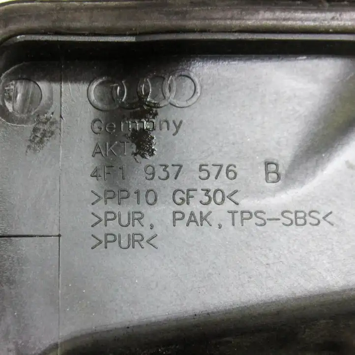 Audi A6 S6 C6 4F (2004 - 2008) 4F1937576B Крышка ящика предохранителей — фото 5