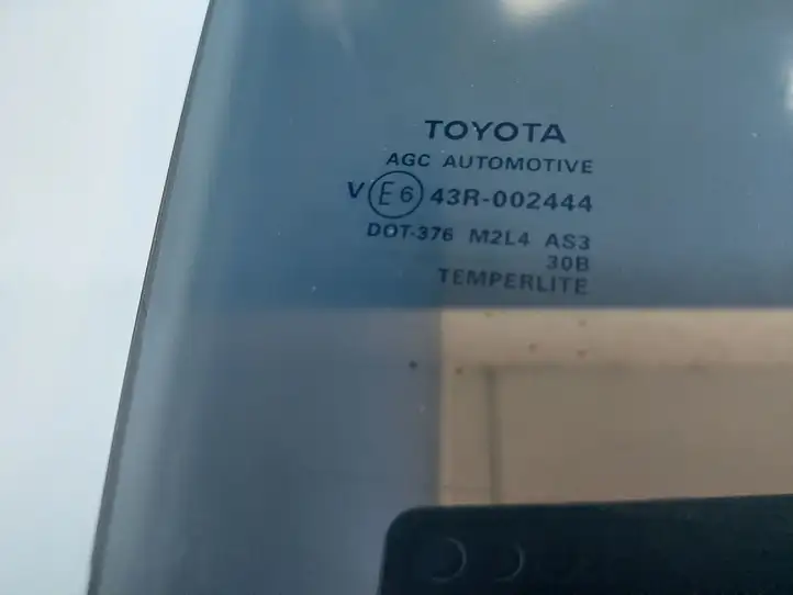 Toyota Highlander XU70 (2019 - ) 681030E090 Стекло задней двери — фото 6
