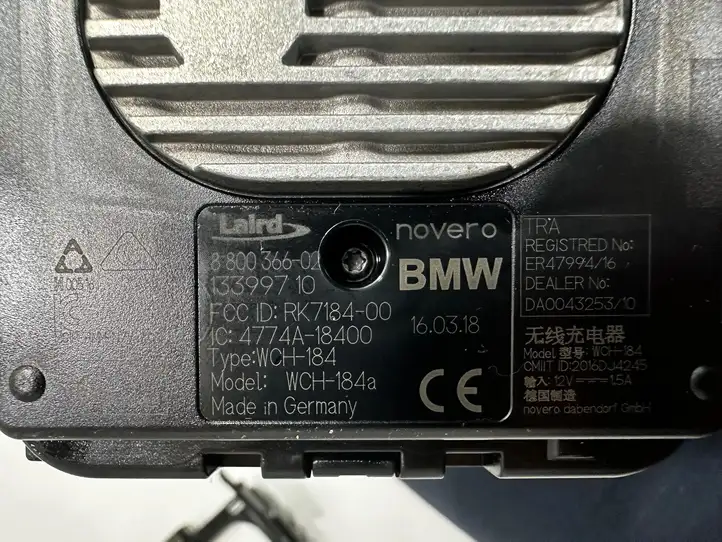 BMW 5 G30 G31 (2016 - ) 8800366 Модуль беспроводной зарядки — фото 5