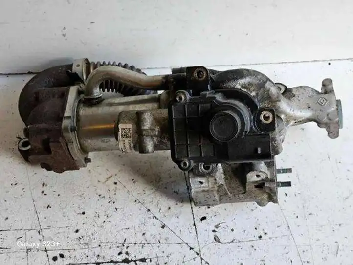Nissan Note (E11) (2006 - 2014) 8200545260 Охладитель клапана EGR — фото 1