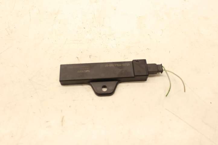 9144260 BMW 7 F01 F02 F03 F04 Interjero komforto antena