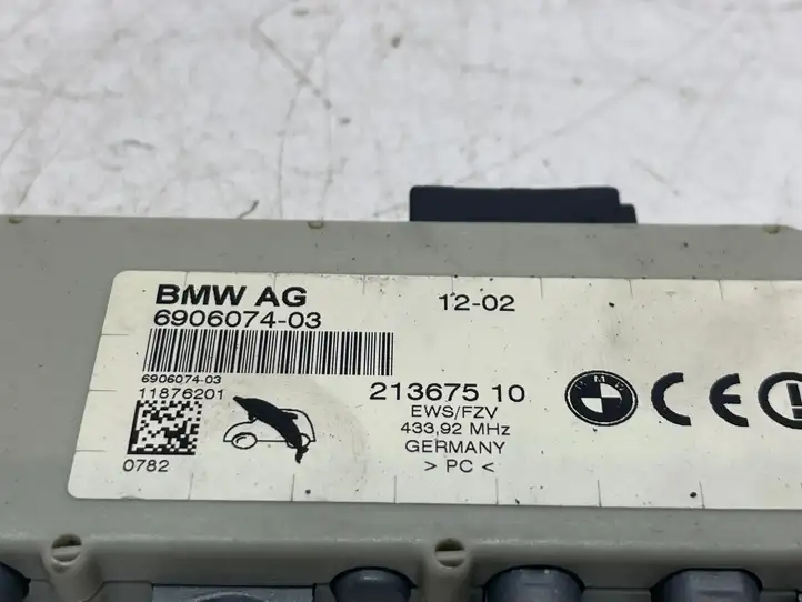 BMW 3 E46 (1998 - 2005) 690607403 Усилитель антенны — фото 4