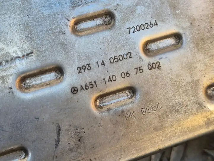 Mercedes-Benz C W204 (2007 - 2014) A6511400675 Охладитель клапана EGR — фото 2