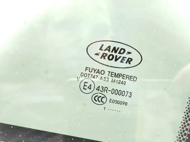 Land Rover Freelander 2 - LR2 (2006 - 2010) 43R000073 Форточка двери — фото 3