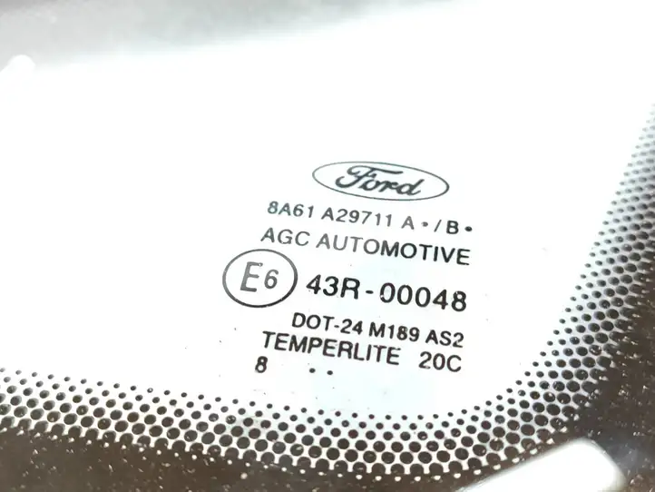 Ford Fiesta (2006 - 2008) 8A61A29711A Треугольное стекло кузова — фото 3